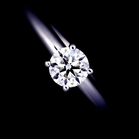 BVLGARI Platinum Diamond Ring - Picture 6 of 9